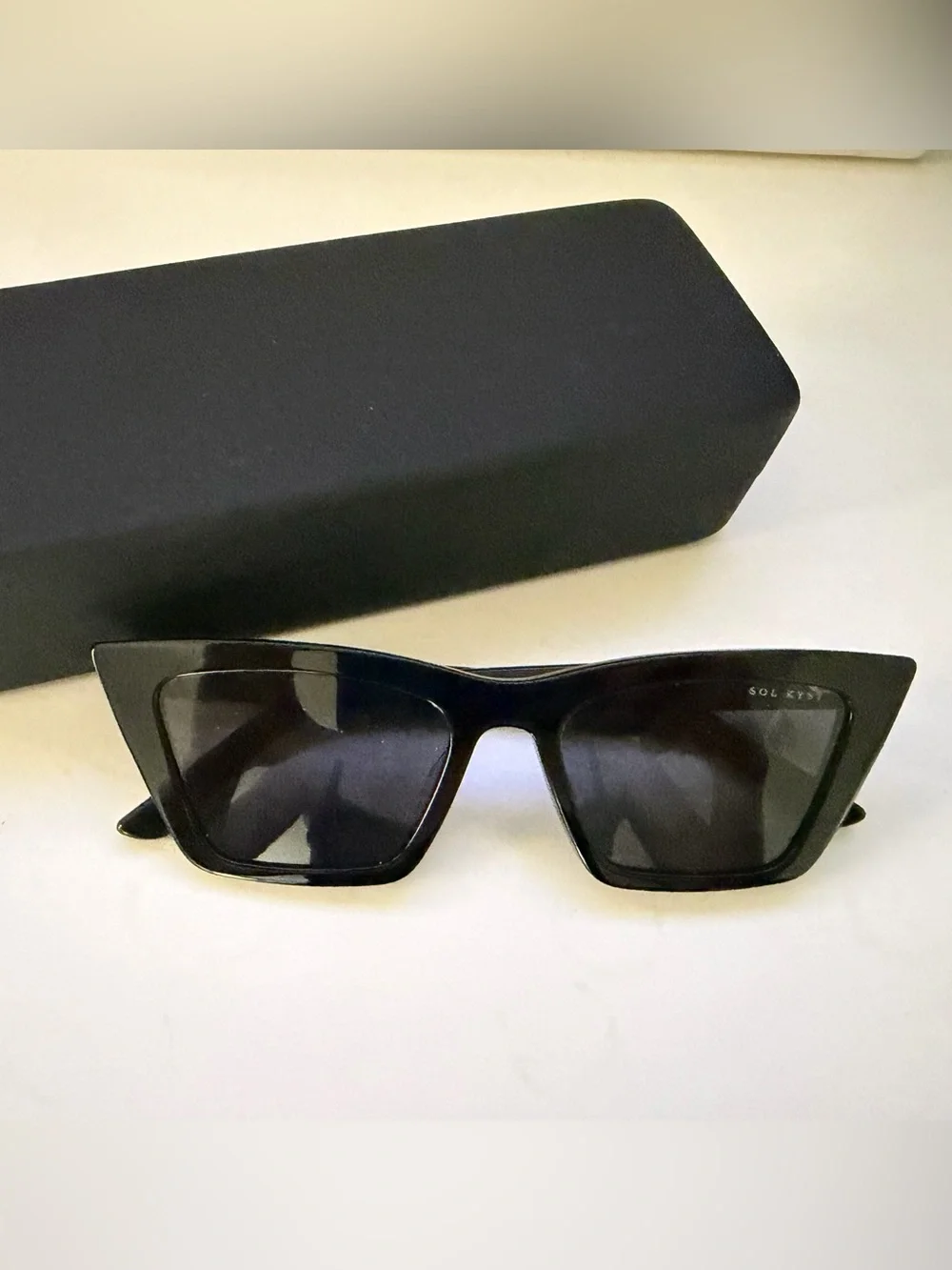 Sol Kyst Naomi Mini Sunglasses Black Cateye As Seen on Jenna Ortega w/ Case